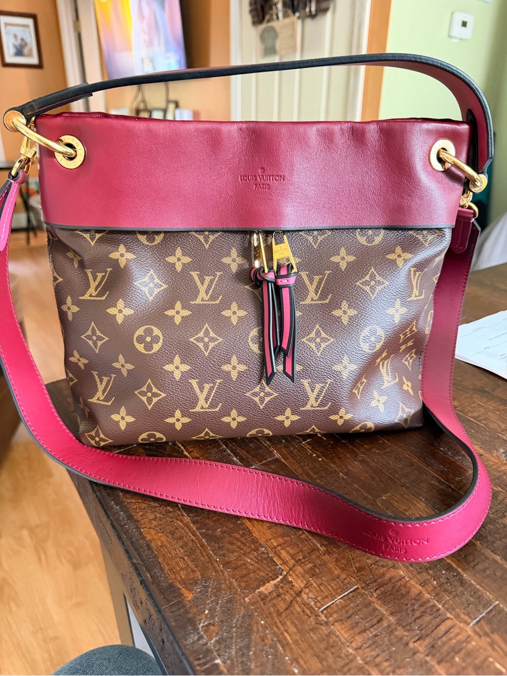 Louis Vuitton Tuileries Besace
Monogram Brown Burgundy (jt1231m8)